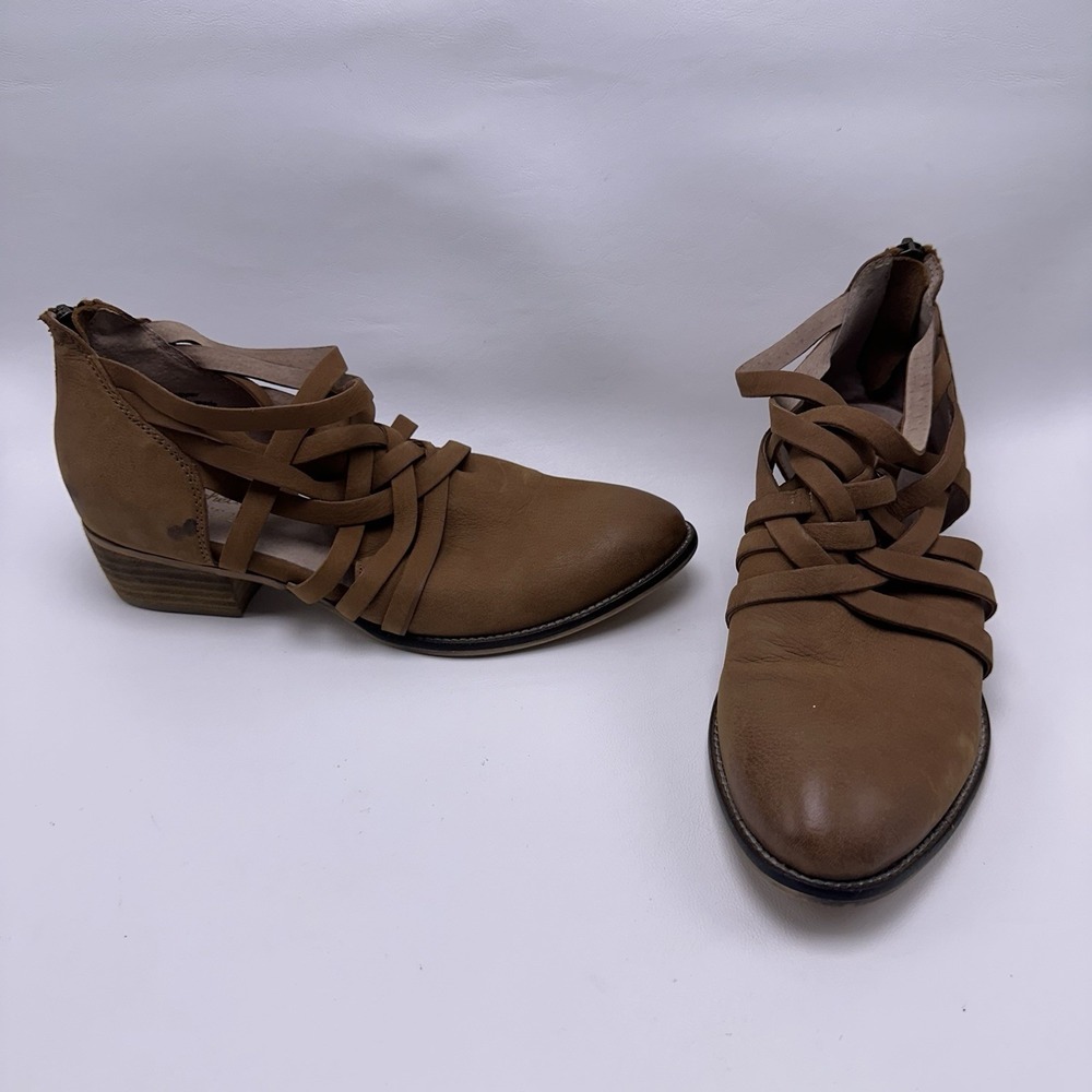 Seychelles So Blue Boots Leather Woven Cutout‎ Booties Brown Size 8 NEW
